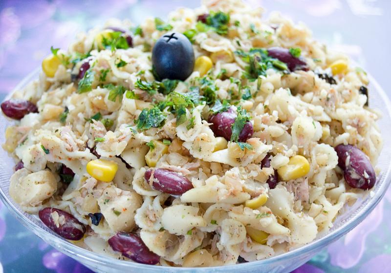 Przepis na sałatkę z tuńczyka