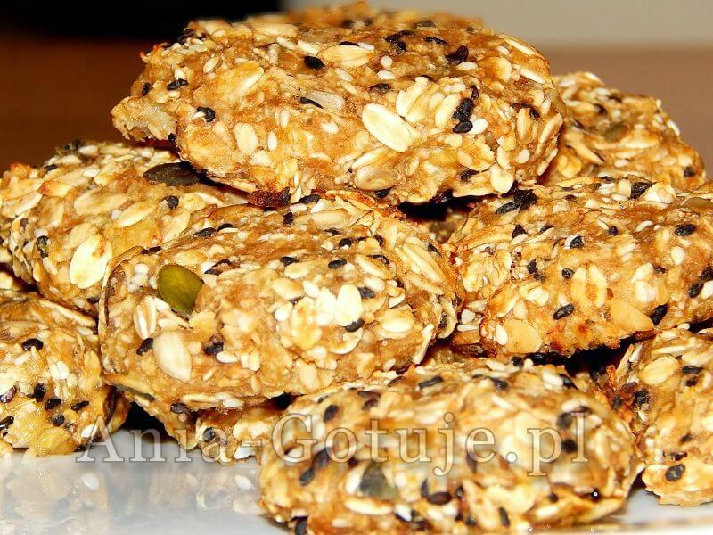 Szybkie i zdrowe: Fit ciastka owsiane z żurawiną na każdą porę dnia