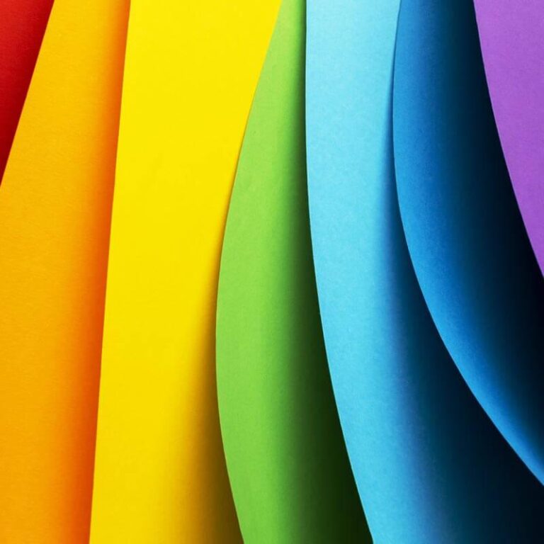 Kolory w filmach: jak ukryte znaczenia kształtują emocje widzów?