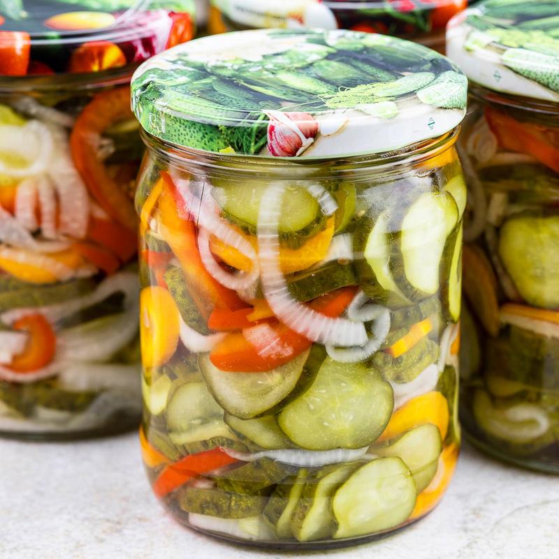 Pyszna i świeża sałatka z ogórków na zimę – sprawdzone przepisy krok po kroku