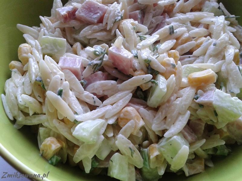 Jaki ryż do sałatek wybrać, by podnieść ich smak i wartość odżywczą?